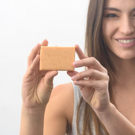 Anthyllis_szampon_w_kostce_nawilzajacy_z_ekstraktem_z_granatu_i_aloesem_AIAB_80_g_3.jpg Anthyllis_szampon_w_kostce_nawilzajacy_z_ekstraktem_z_granatu_i_aloesem_AIAB_80_g_3.jpg