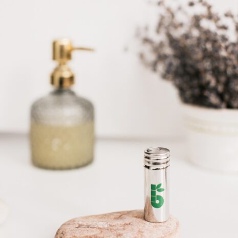 Bambaw_jedwabna_nic_dentystyczna_z_dozownikiem_ze_stali_nierdzewnej_50_m_5.jpg Bambaw_jedwabna_nic_dentystyczna_z_dozownikiem_ze_stali_nierdzewnej_50_m_5.jpg