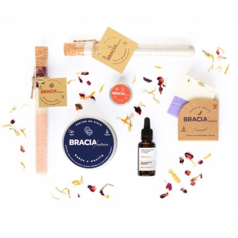 Bracia-Mydlarze_Hej_Siostro_Zestaw_kosmetykow_naturalnych_dla_Niej_2-scaled-1.jpg Bracia-Mydlarze_Hej_Siostro_Zestaw_kosmetykow_naturalnych_dla_Niej_2-scaled-1.jpg