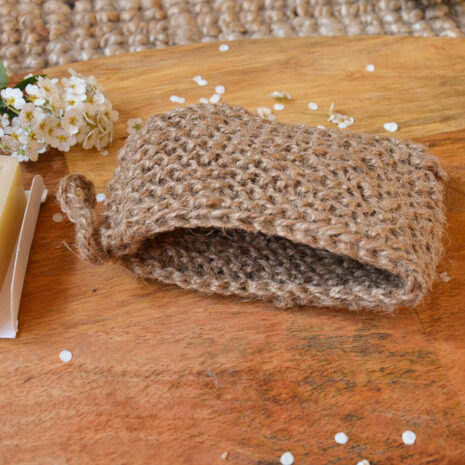 Kieszonka_na_mydlo_ze_sznurka_konopnego_3.jpg Kieszonka_na_mydlo_ze_sznurka_konopnego_3.jpg