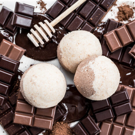 Ministerstwo-Dobrego-Mydla-czekoladowa-polkula-kapielowa-50-g-4-scaled-1.jpg Ministerstwo-Dobrego-Mydla-czekoladowa-polkula-kapielowa-50-g-4-scaled-1.jpg