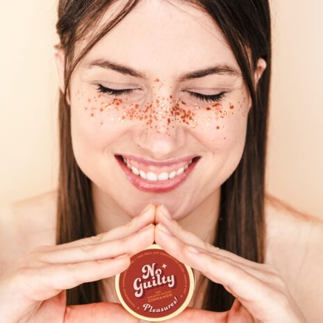 Ministerstwo_Dobrego_Mydla_Facegroovin_bio_brokat_Cinnamon_Glitter_10_g_3.jpg Ministerstwo_Dobrego_Mydla_Facegroovin_bio_brokat_Cinnamon_Glitter_10_g_3.jpg