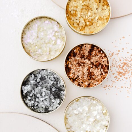 Ministerstwo_Dobrego_Mydla_Facegroovin_bio_brokat_Gold_Glitter_10_g_4.jpg Ministerstwo_Dobrego_Mydla_Facegroovin_bio_brokat_Gold_Glitter_10_g_4.jpg