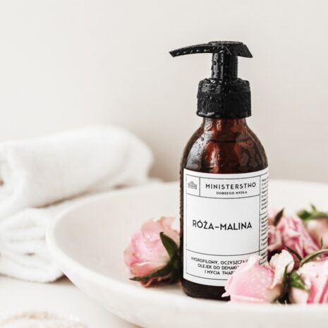 Ministerstwo_Dobrego_Mydla_ROZA_MALINA_hydrofilowy_oczyszczajacy_olejek_do_demakijazu_i_mycia_twarzy_140ml2.jpg Ministerstwo_Dobrego_Mydla_ROZA_MALINA_hydrofilowy_oczyszczajacy_olejek_do_demakijazu_i_mycia_twarzy_140ml2.jpg
